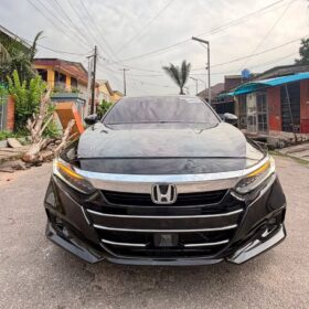 Sporty 2018 Honda Accord – Immaculate & Unregistered!