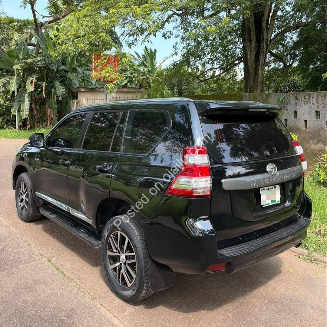 2015 Toyota Prado: Impeccably Clean & Ready