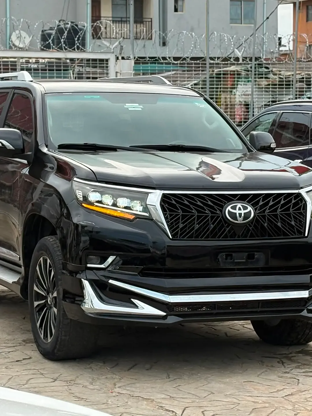 2010 Prado, 2020 Style – 4WD Beast, Buy & Drive!