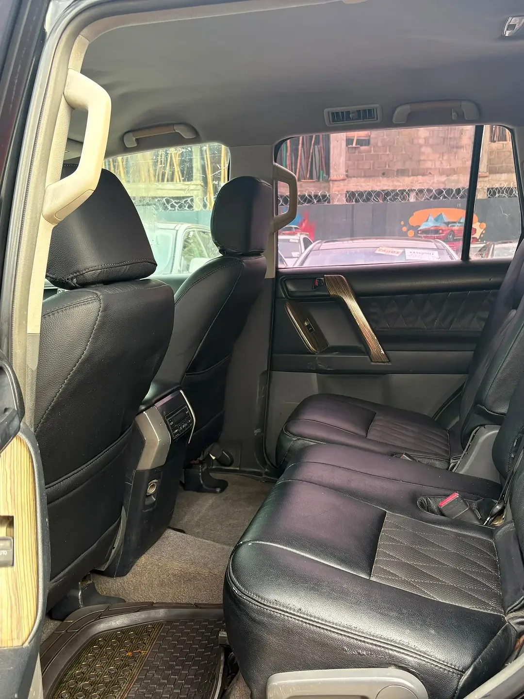 2010 Prado, 2020 Style – 4WD Beast, Buy & Drive!