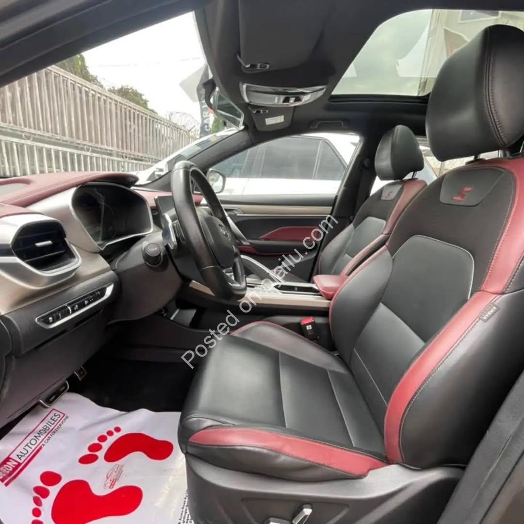 Like-New 2023 Geely Coolray | Turbo 1.5L DCT, Premium Spec