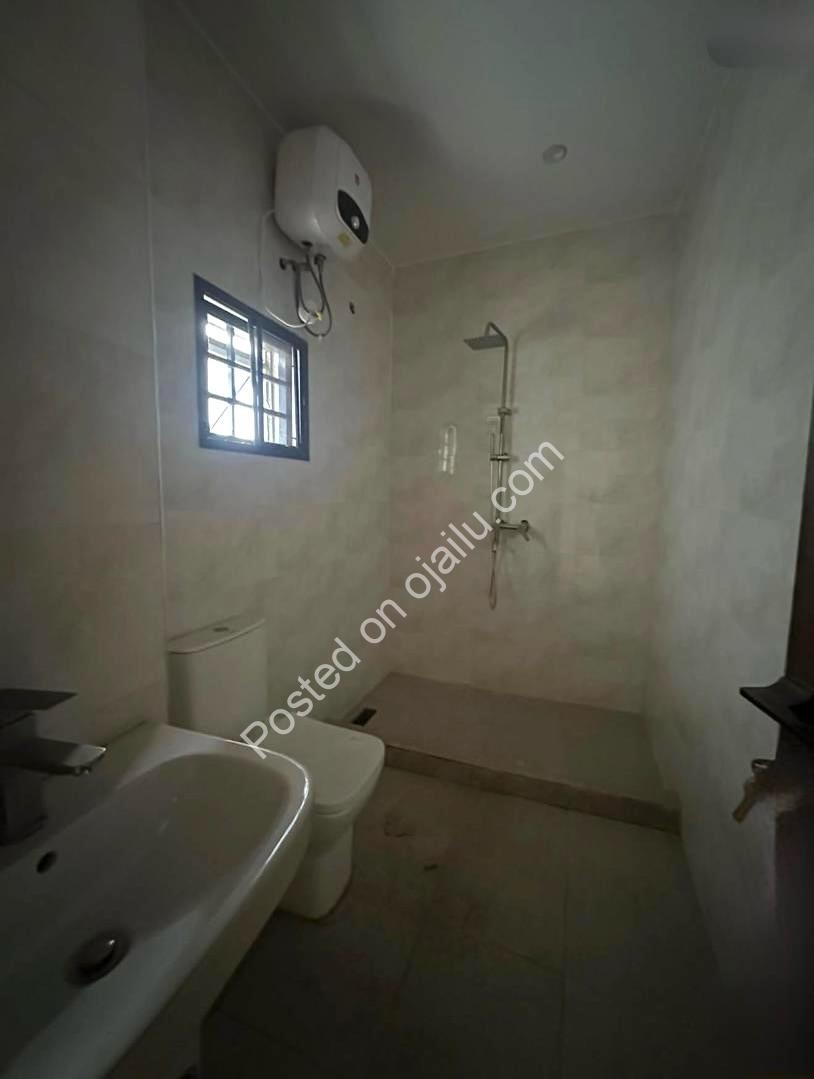 Spacious 4-Bed Duplex with BQ in Mabushi