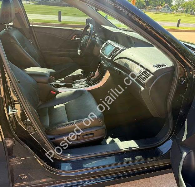 2016 Honda Accord Touring V6 – Power, Luxury & Value Delivered!