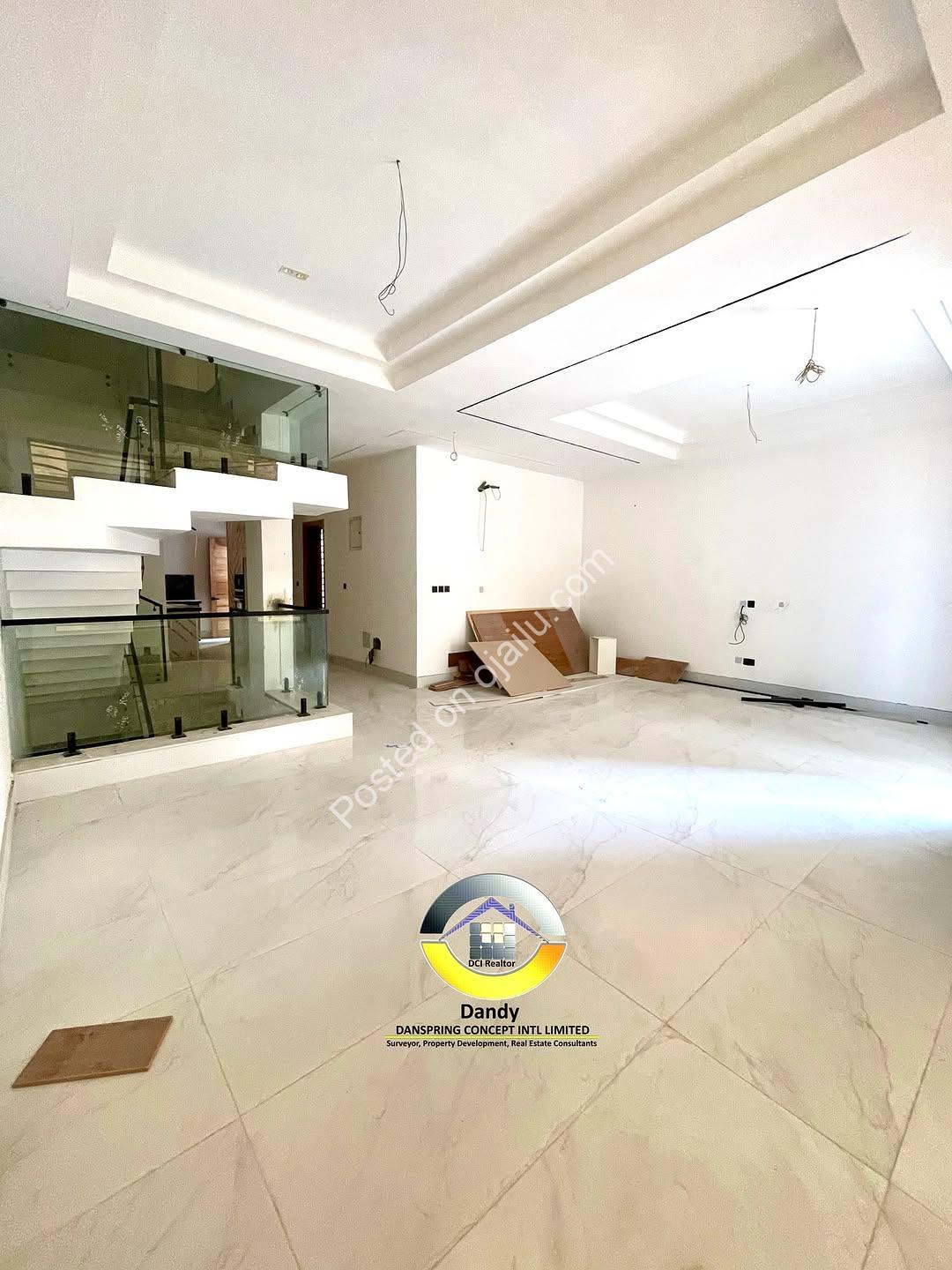 Showstopper! Brand New 4-Bed Terrace Duplex in Lekki Phase 1