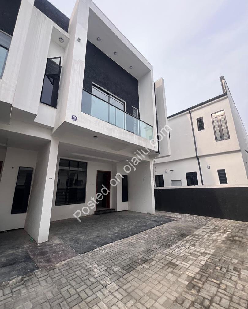 4 en-suite bedrooms, Ikota elegance