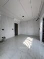 Opulent 4-Bed Duplex: Ensuites & Walk-ins