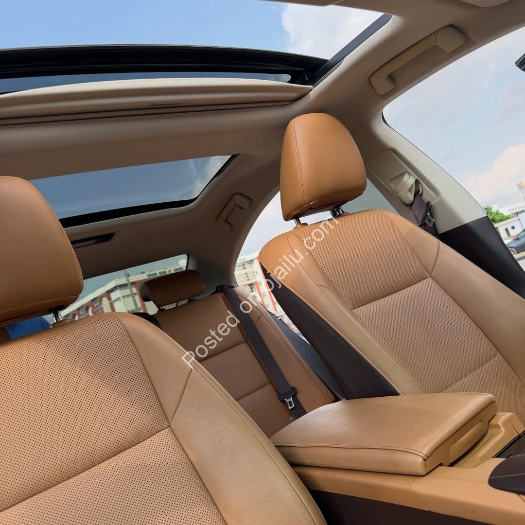 Lexus ES350 2016: Duty Paid, Pano Roof, Pristine