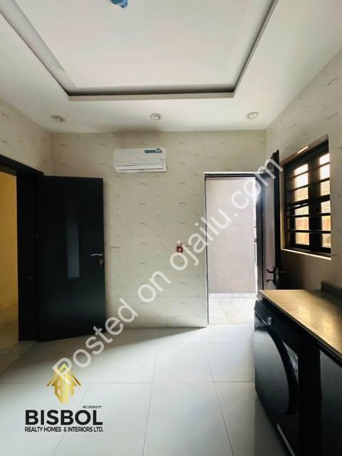 Fully Loaded 2BR: Move-In Ready in Ikate Lekki