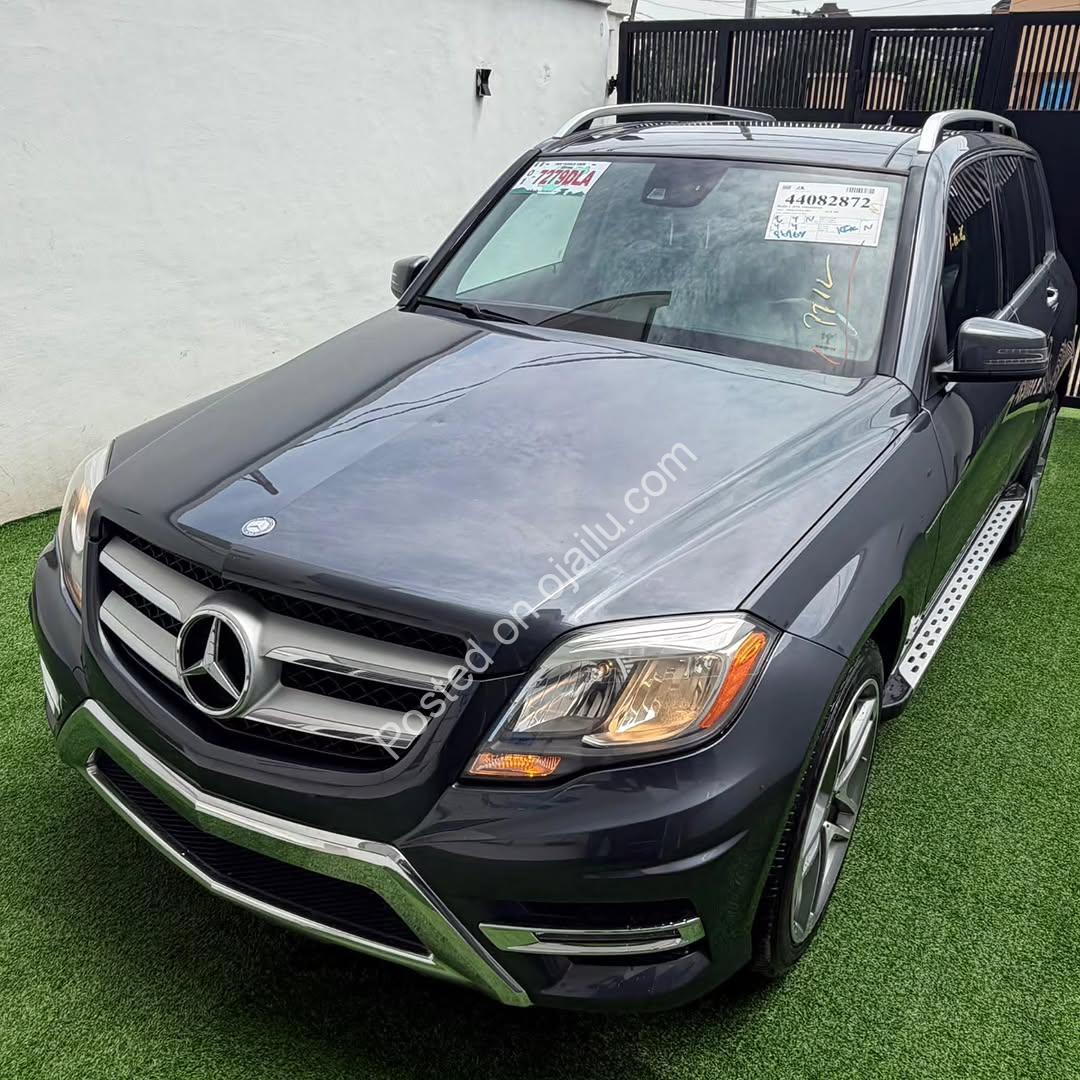 HERTZ INVESTOR SPECIAL: 2015 GLK 350 TOKS – FULL OPTIONS