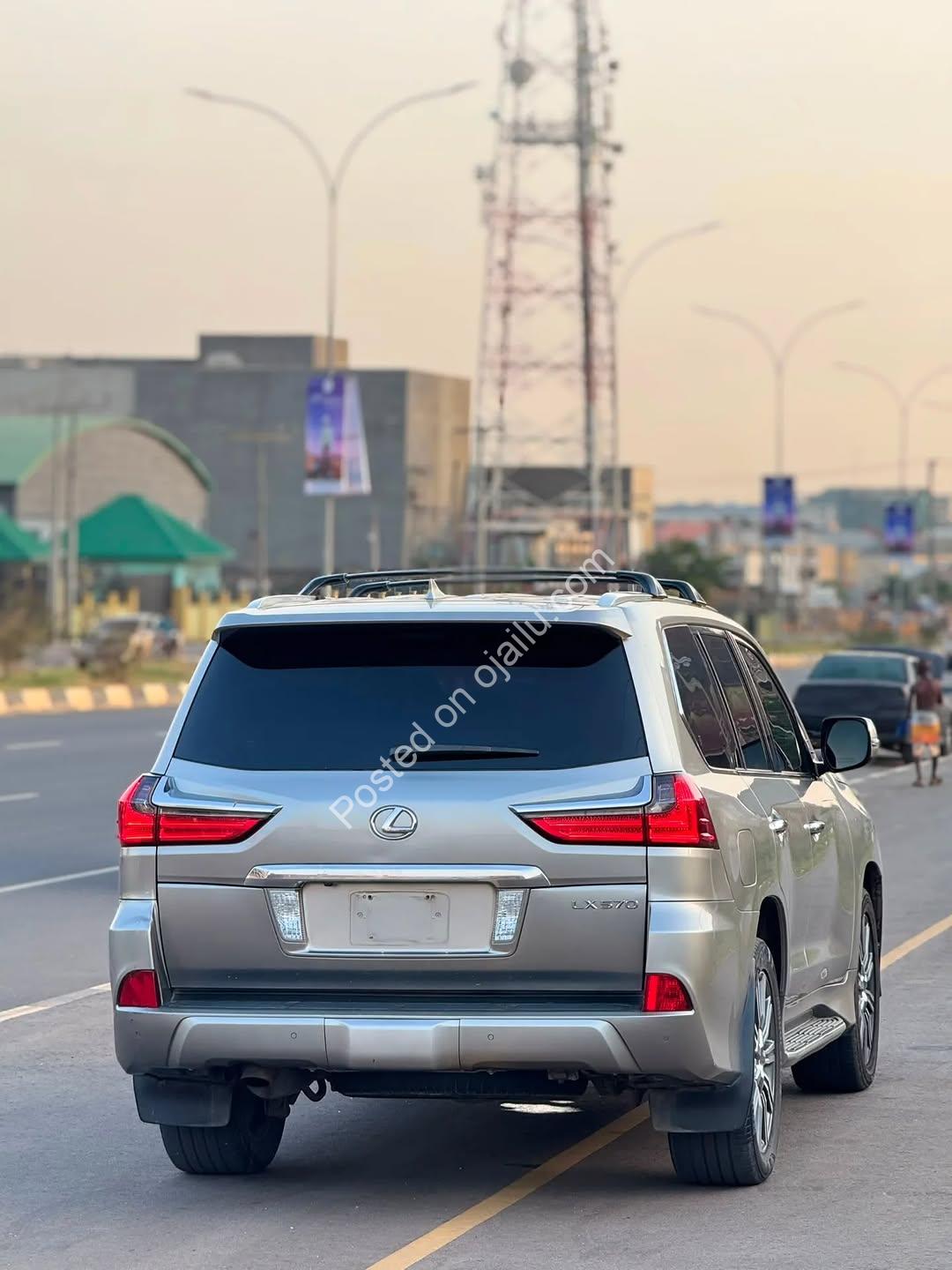 EXCEPTIONAL LEXUS LX570 2018 – Original Duty, Luxury SUV