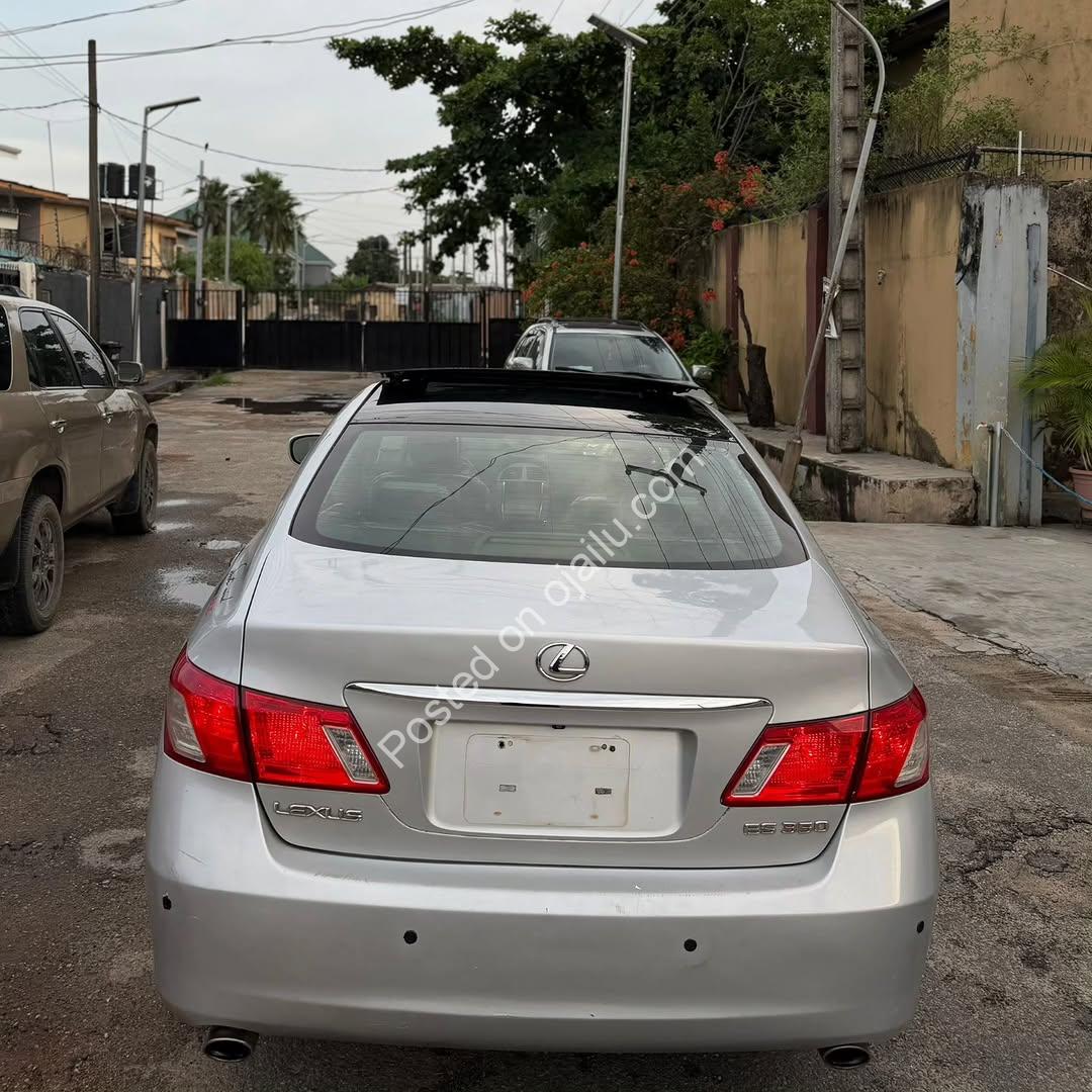 Lexus ES350 09: Pristine Luxury, Surulere’s Finest