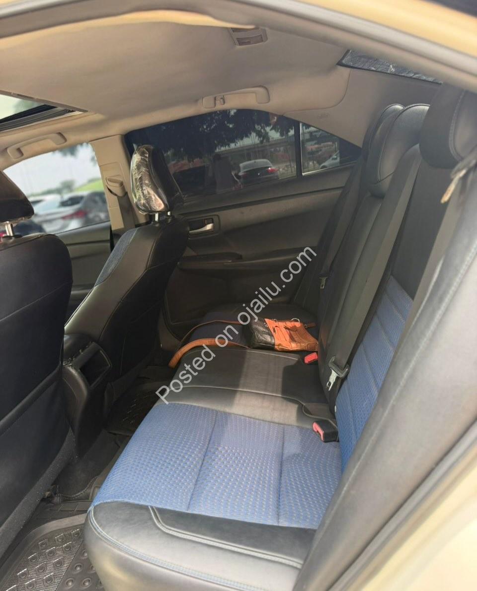 2016 Toyota Camry SE: Loaded & Mint – 12.3M