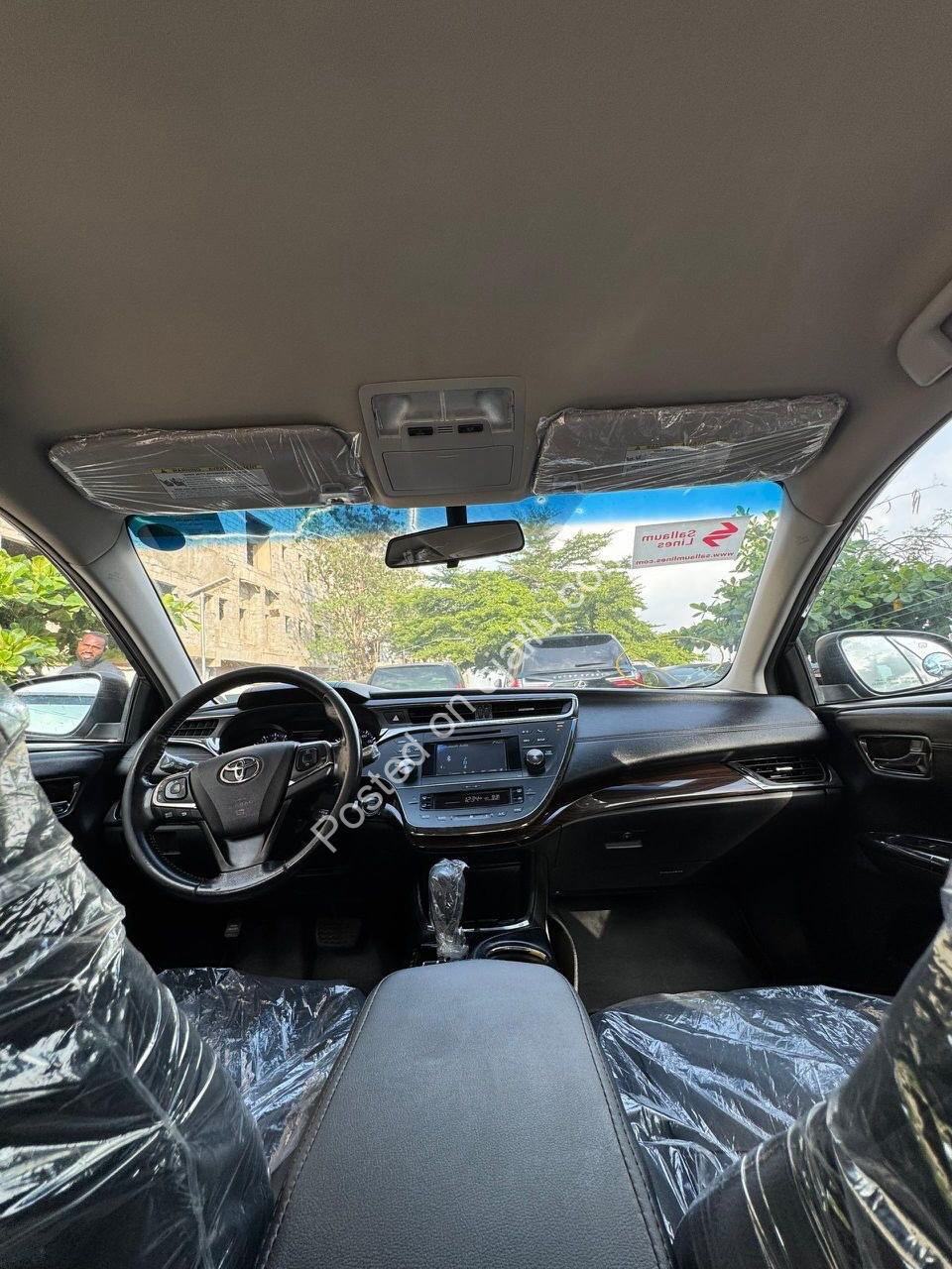 ✨ 2013 Toyota Avalon XLE: Rare Brown Leather, Keyless & Clean Duty