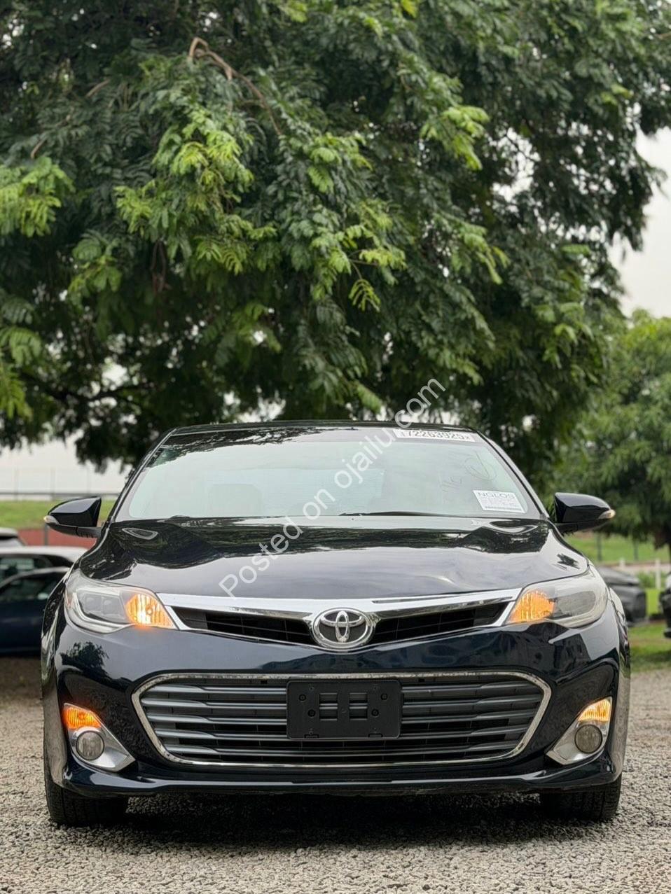 Toyota Avalon XLE Premium: Loaded, Keyless, Heated Seats – ₦16.8M