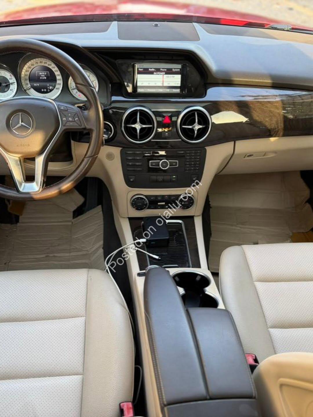 2015 GLK350: Panoramic Roof, Reverse Cam, 17M Naira