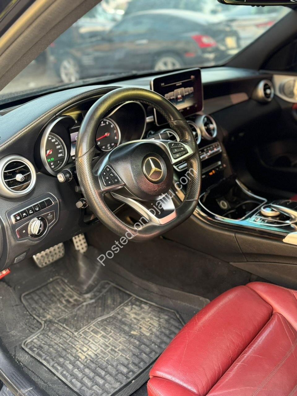2015 Mercedes C400: Keyless, Panoramic Roof, Heads-Up Display