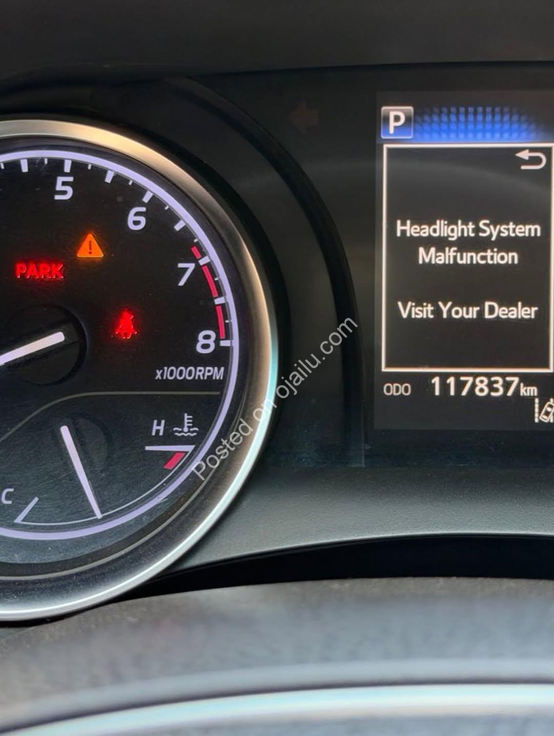 2018 Toyota Camry SE: Paddle Shifters & Premium Tech