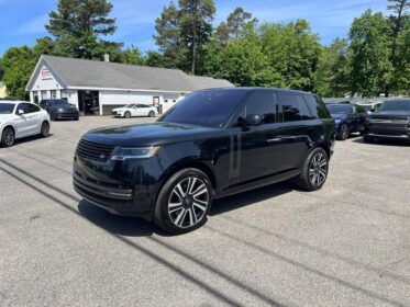 2023 Range Rover SE – V8 Luxury