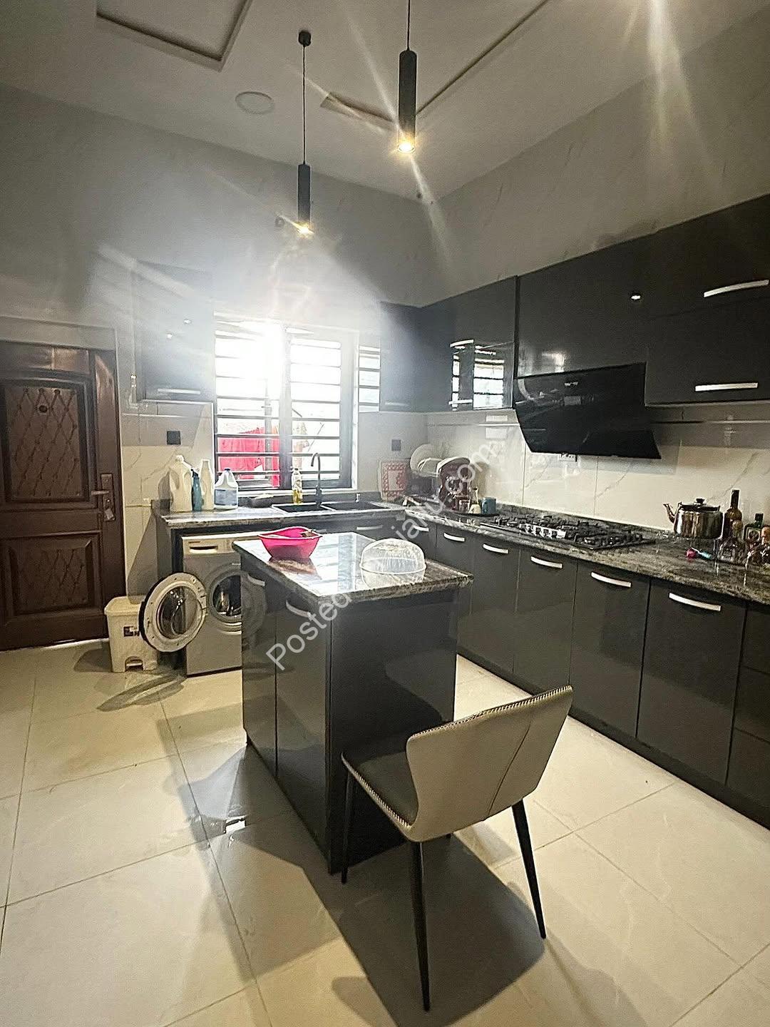 Your Dream Home in Chevron, Move-In Ready!