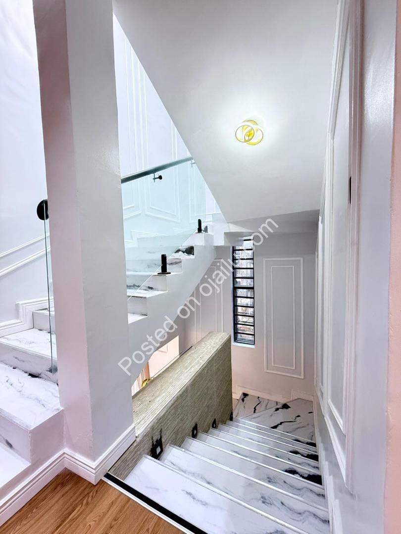 6 Bedroom Masterpiece with Cinema & Rooftop Lounge