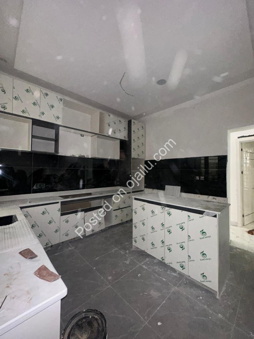 Idado’s Finest: 4-Bed Duplex with Pool & Rooftop