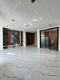 Smart Living Meets Sophistication: Lake-Ready 5-Bed Duplex