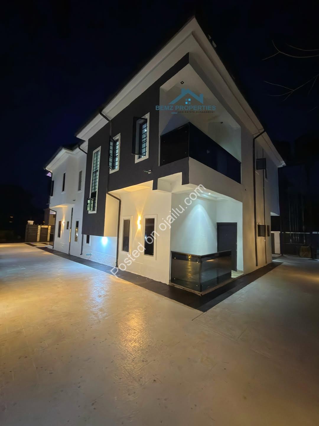 Brand New 5BR Duplex in Secure Gated Estate – 250M