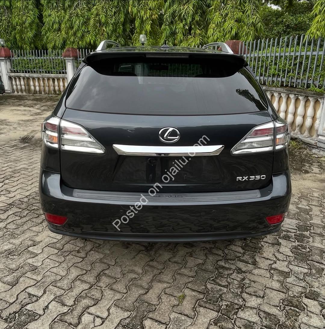 2011 Lexus RX350: Loaded Sunroof & Push Start – 18.9M