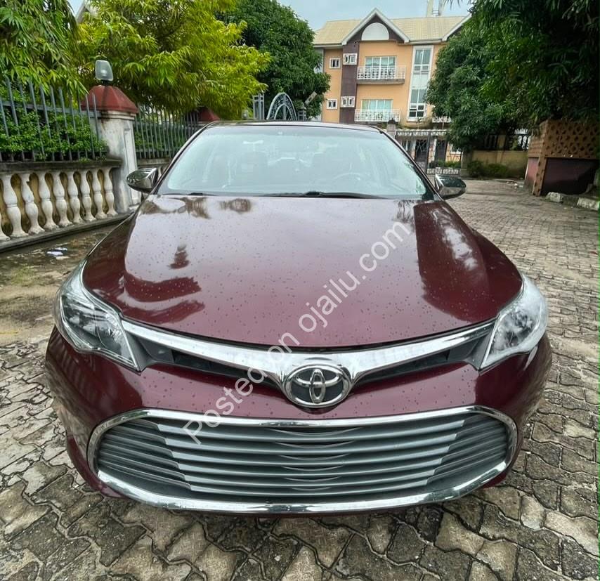 Toyota Avalon XLE 2013: Premium Ride, Shocking Price