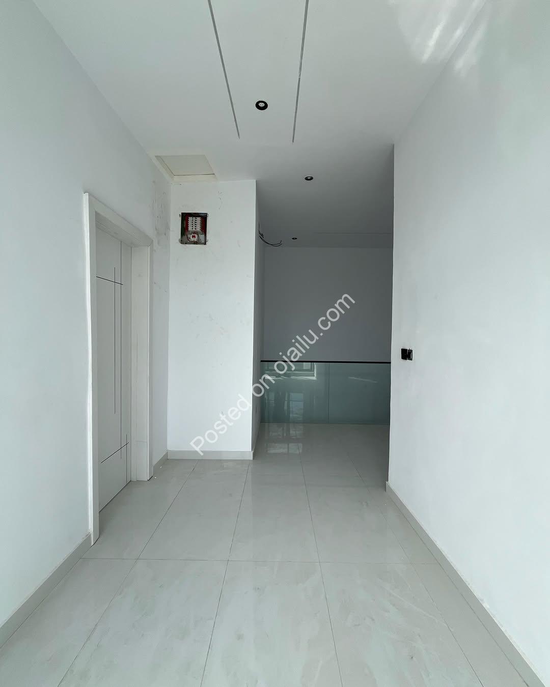Move-In Ready Ikota Duplex: CofO & Detailed Finishing
