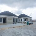 Your Dream Home Awaits: 3BR Bungalow + Gym & Pool