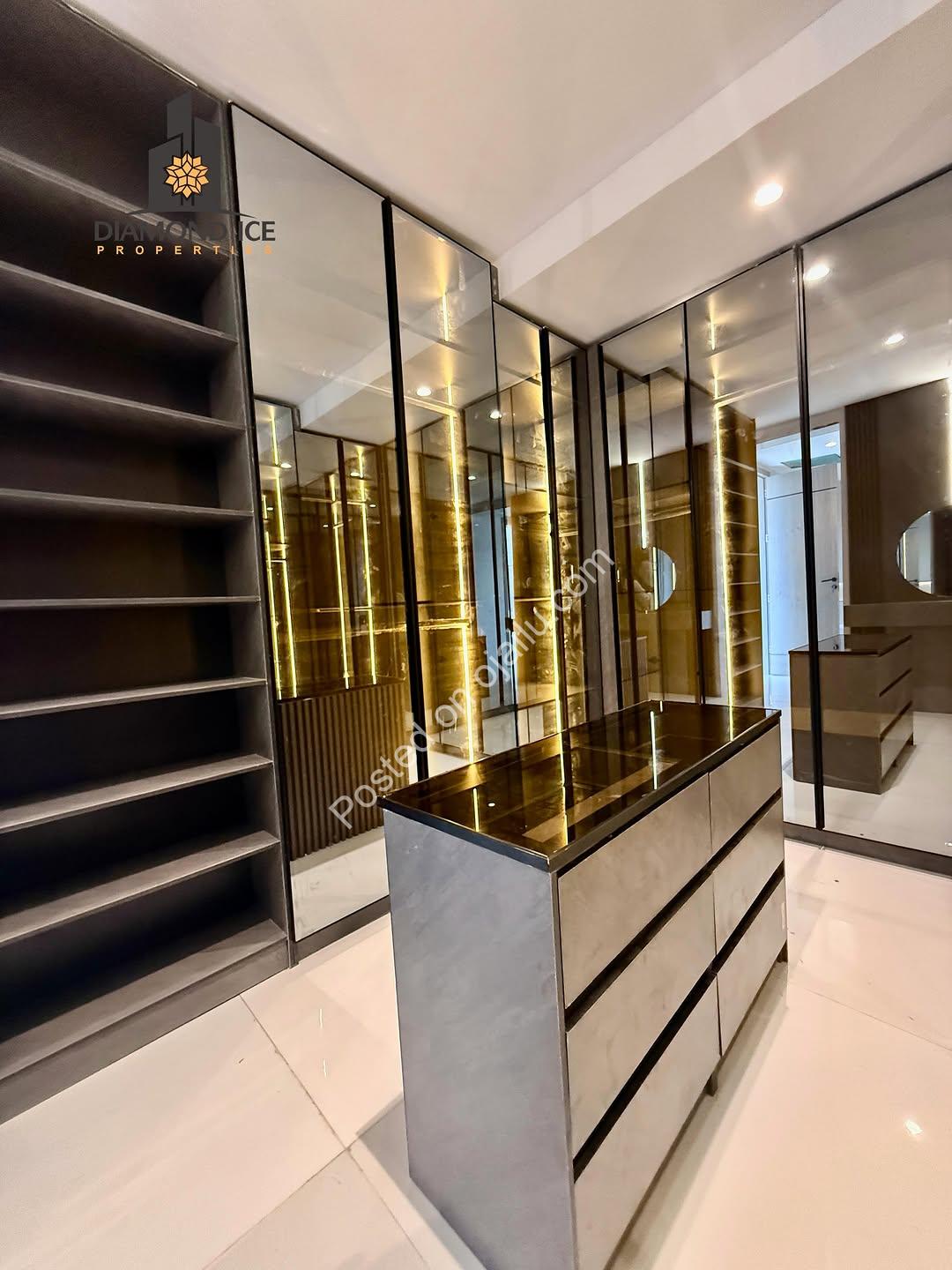 Elite Smart Home: 5-Bed VGC Duplex with Cinema & Pool