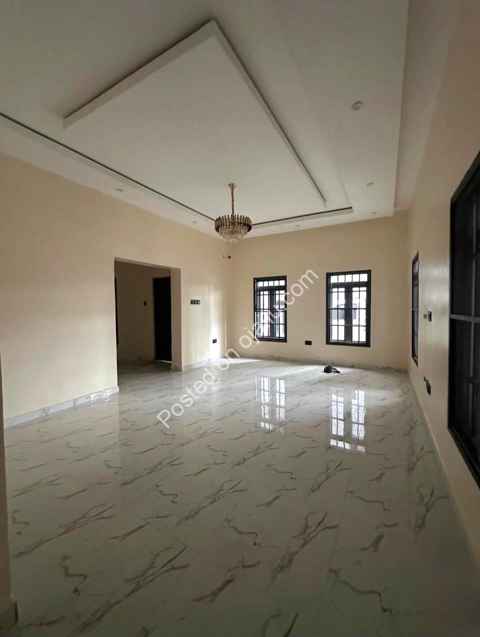 Spacious 4-Bed Duplex with BQ in Mabushi