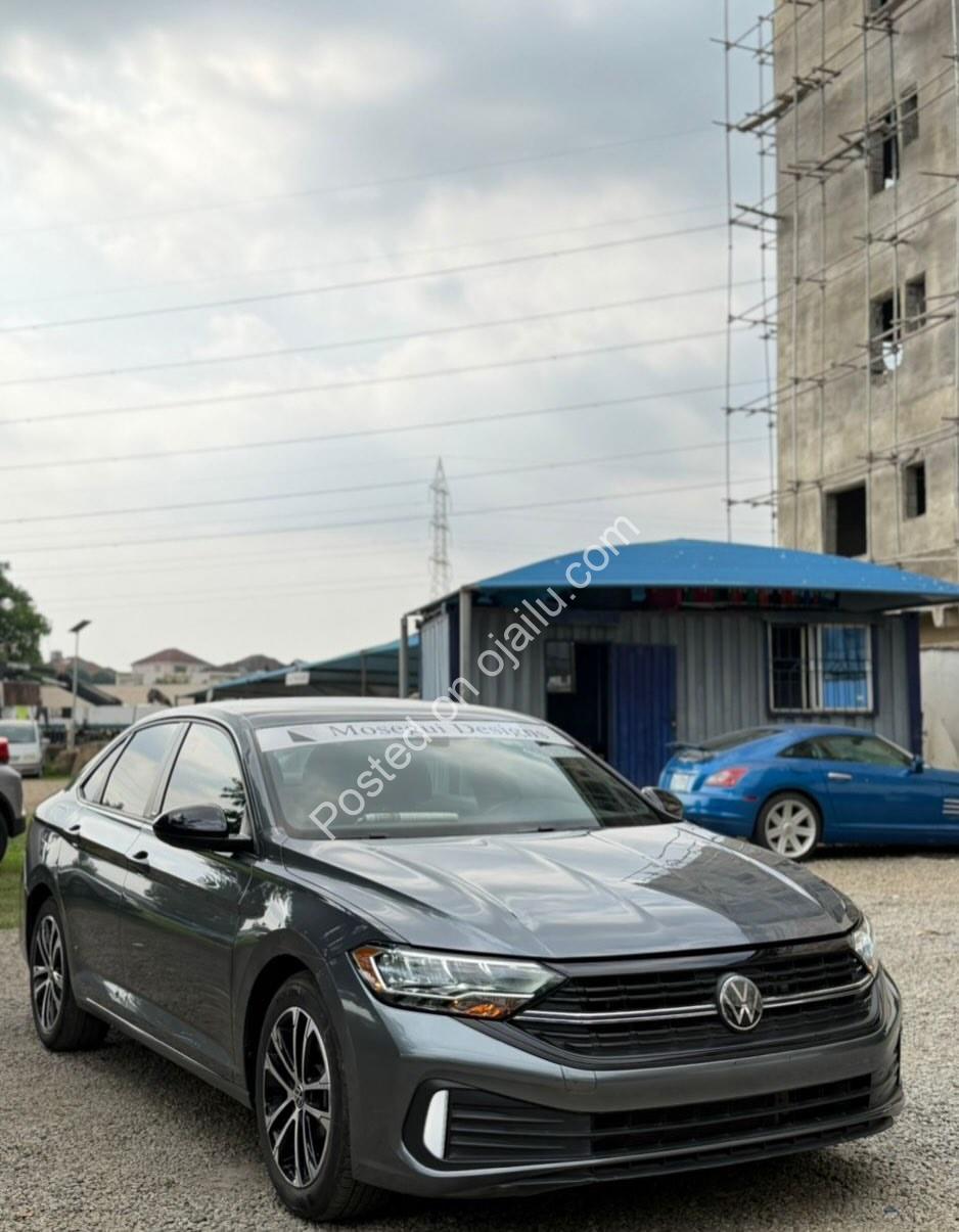 2024 Jetta Sport 6-Speed – Accident-Free & Loaded