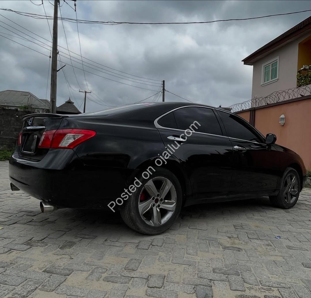 2007 Lexus ES350: Sunroof, Luxury & Thumb Start at 10.3M!