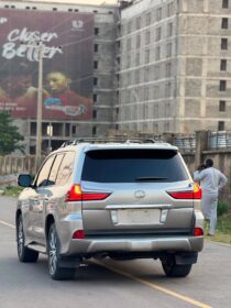 EXCEPTIONAL LEXUS LX570 2018 – Original Duty