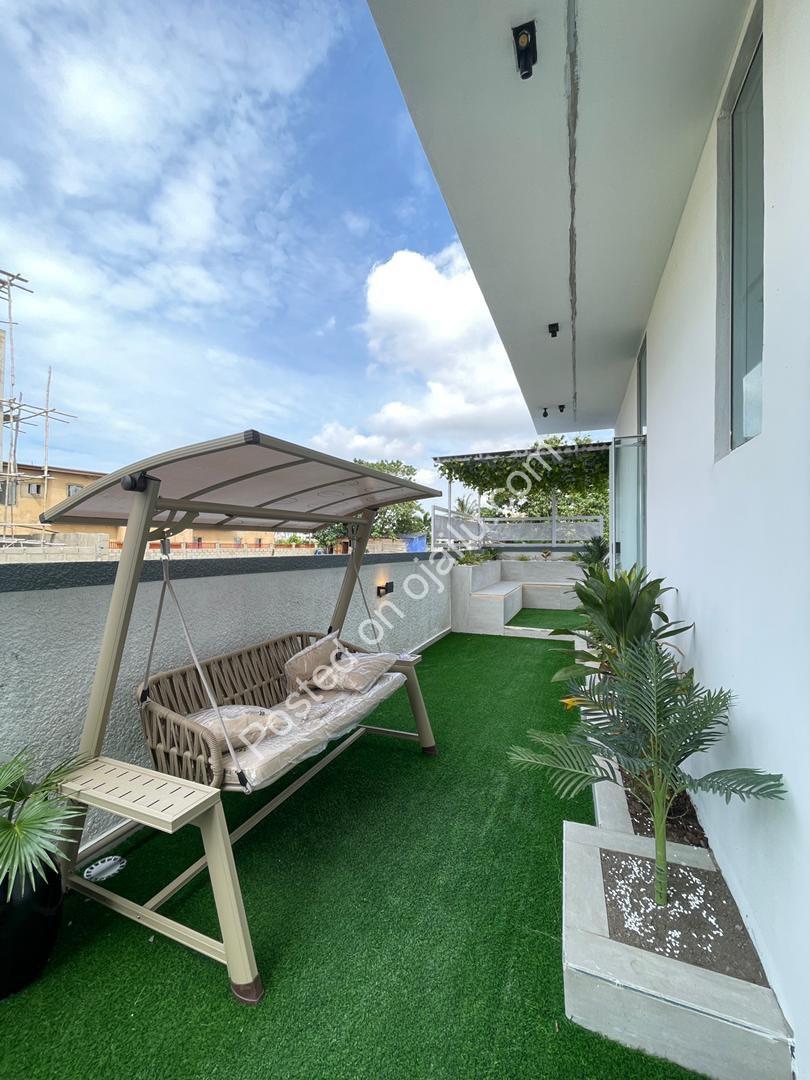 Osapa Estate Duplex: Cinema, Gym & Rooftop Terrace