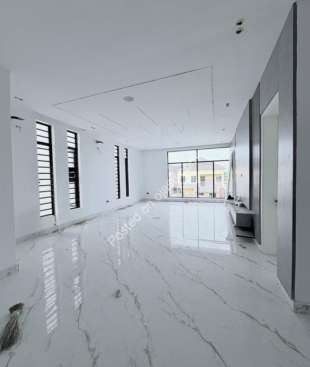 Brand New 5-Bed Duplex: Pool, BQ, Gov’t Consent