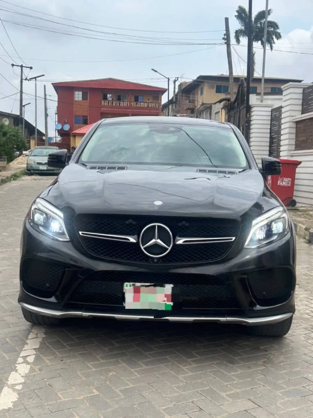 AMG Luxury: Intact Engine, Ice-Cold AC