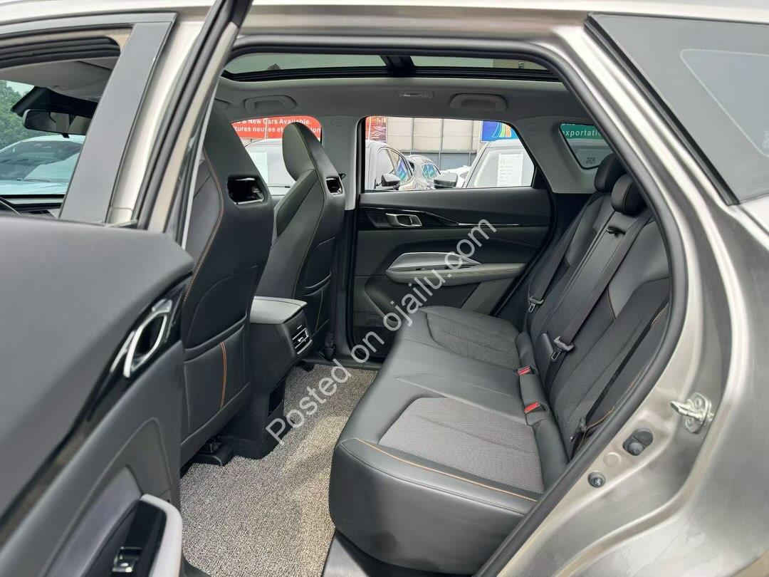 2023 Changan Z6 Premium: 30K Mi, Unbeatable Price!