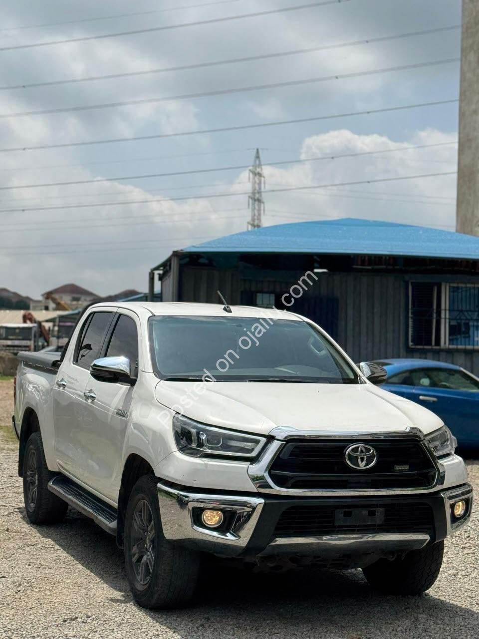 2023 Toyota Hilux – Ultra Sharp Auto, 1-Owner, 52M Naira