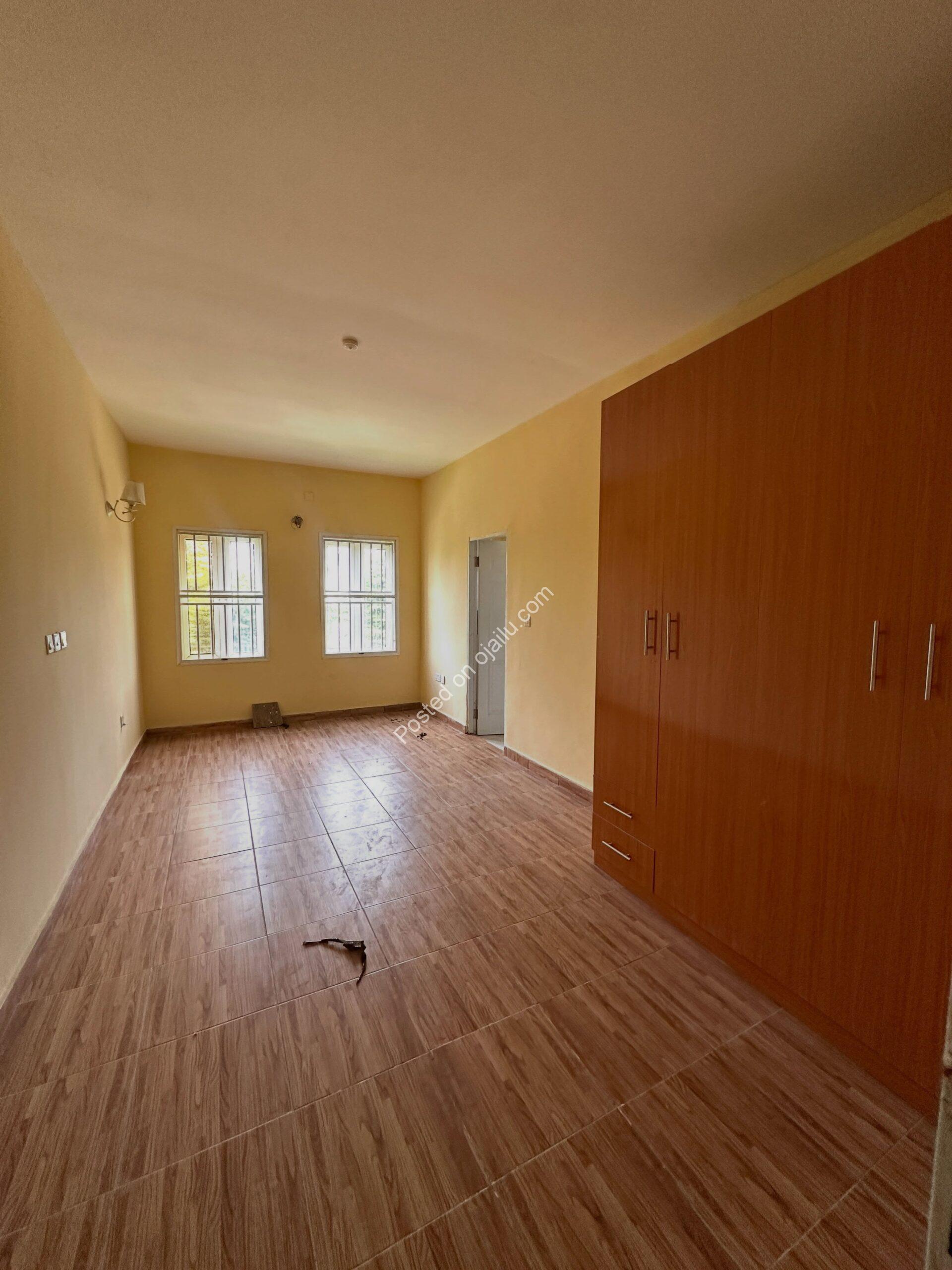 Brand New 2-Bed + En-Suite in Gwarinpa