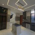 Sophisticated 4-Bed Terrace Duplex in Chevron