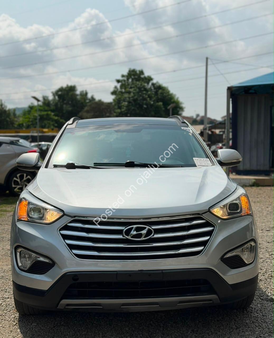2015 Hyundai Santa Fe: Panoramic Luxury, Genuine Duty – ₦17.5M