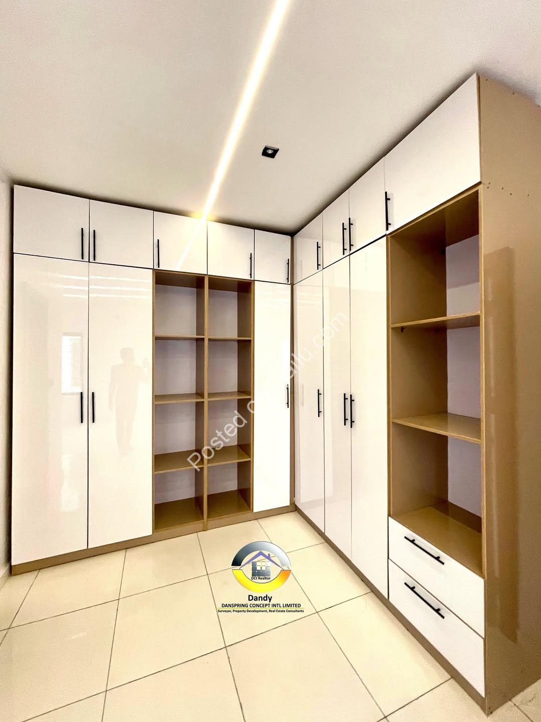 Contemporary 4-Bed Duplex with Smart Home Tech – Sangotedo
