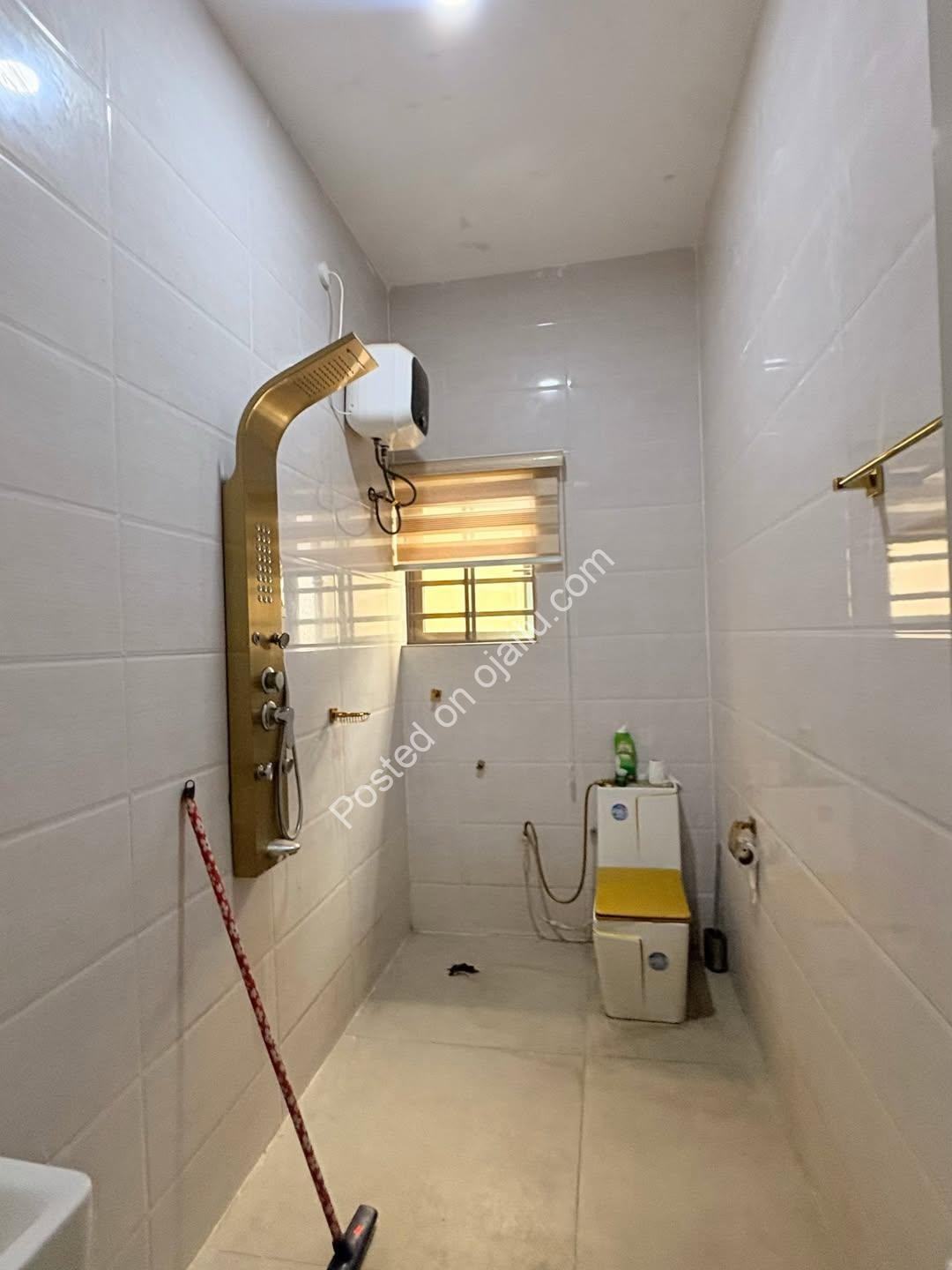 Live the GRA Life: 3BR Duplex with Gym & Solar