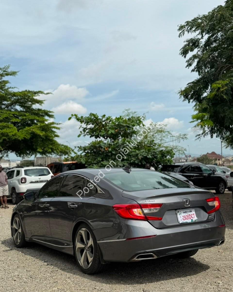 2018 Honda Accord Touring: Luxury, Loaded, Pristine