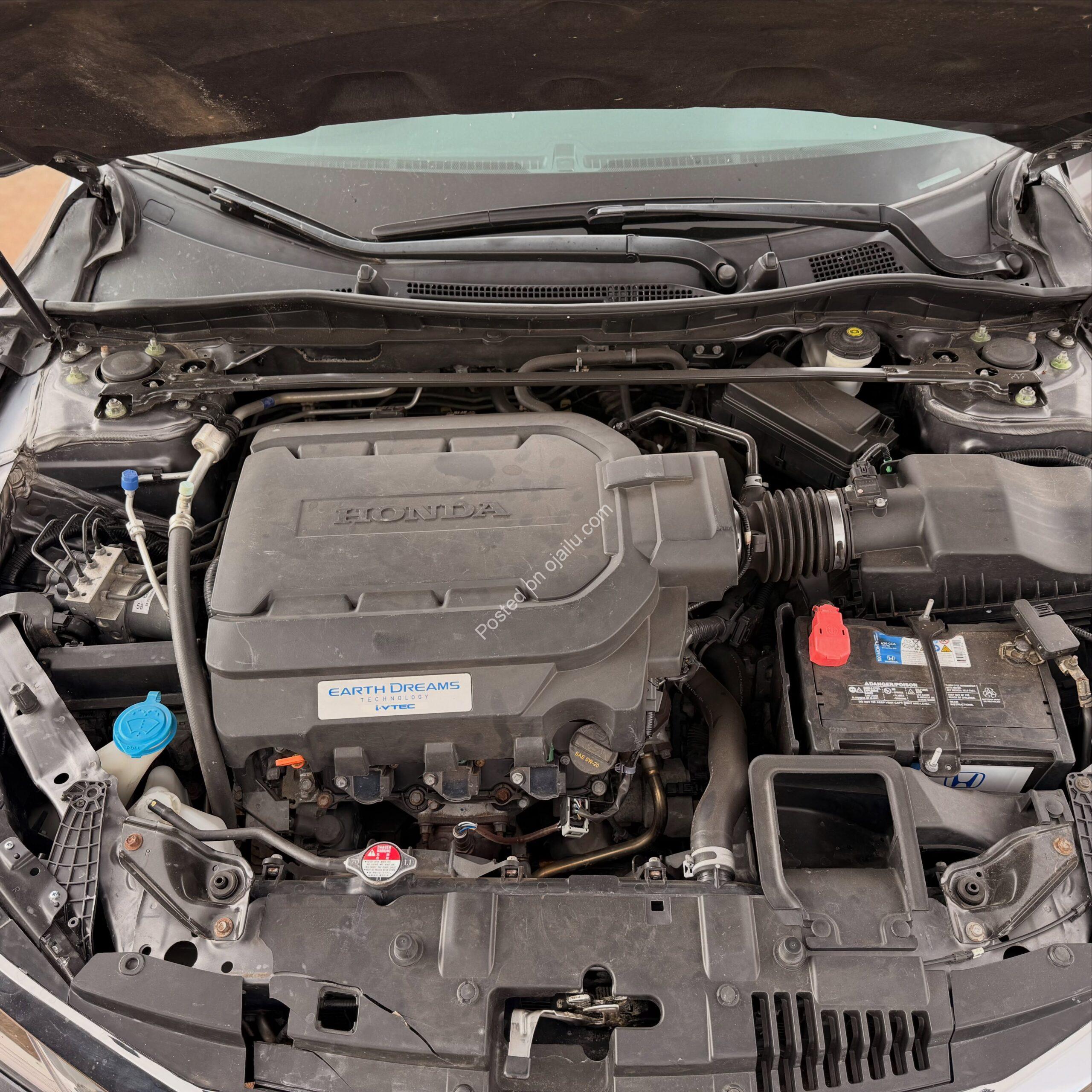 2017 Honda Accord V6 Touring: Luxury & Power – ₦17M