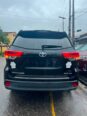 2017 Highlander XLE: Premium Safety & Style, Accident-Free!