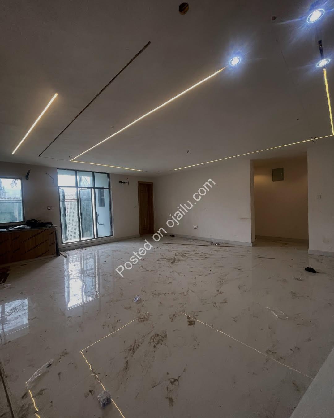 Penthouse-Style 2-Bed in Victoria Island Heart